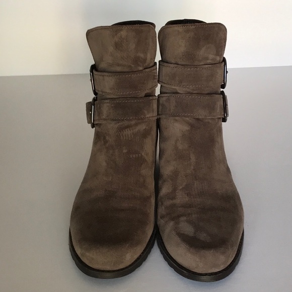 Stuart Weitzman boots - Picture 2 of 7